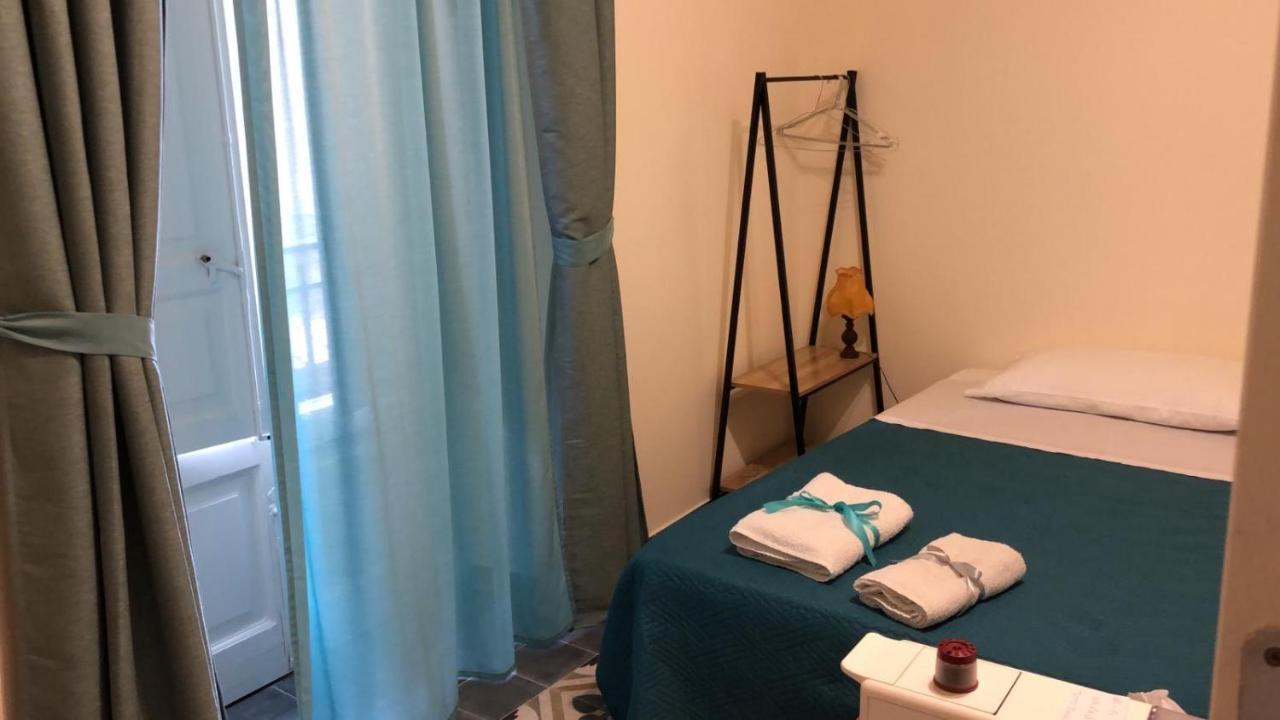 Domus Aurea Alojamento de Acomodação e Pequeno-almoço *