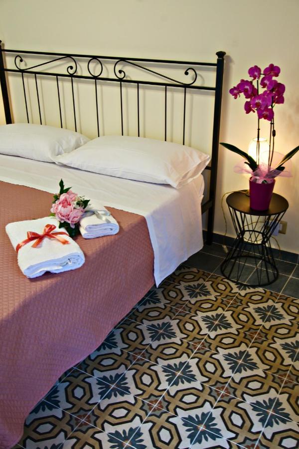 Domus Aurea Bed & Breakfast *